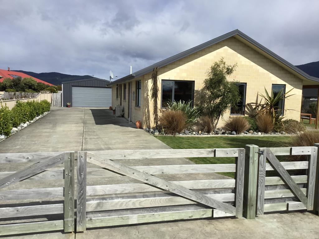 Ti Kouka Villa Te Anau Exterior foto